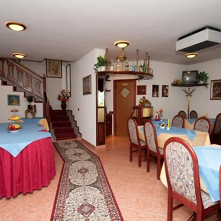 Bed & Breakfast Klara Frühstückspension Ičići