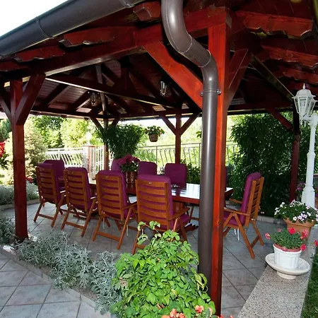 Bed & Breakfast Klara 3* Ičići